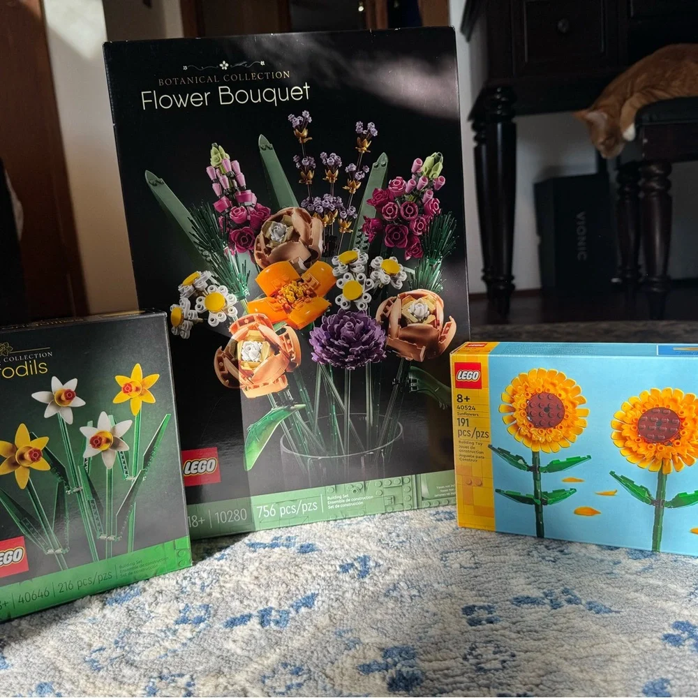 Lego Flower Bouquet 10280 Sunflowers 40524 and Daffodils 40646 Lot - Picture 2 of 8